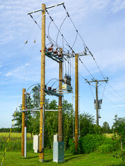 New modern transition of a medium voltage overhead line into an underground cable