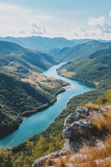 Obraz premium River flowing through valley