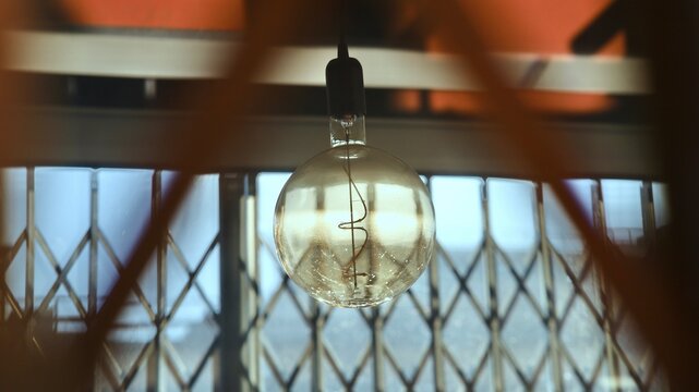 Ampoule Lumi&egrave;re Lampe Metals  Lampadaire 