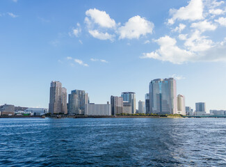 Fototapeta premium 東京 豊洲方面のビル群