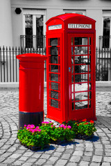 british telephone box