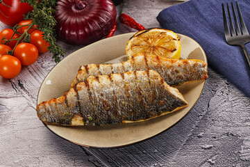 Grilled seabass fillet with lemon