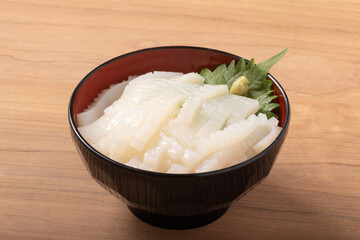 海鮮丼（烏賊ソーメン）