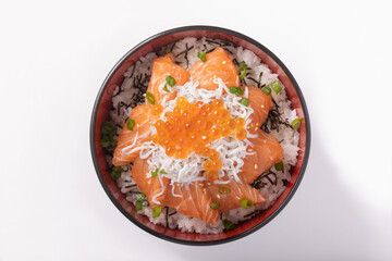 海鮮丼（サーモン　しらす　いくら）