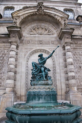 Statue Arras fontaine