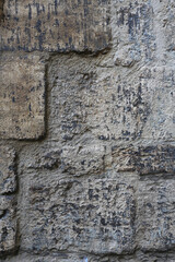 Mur en pierre blanche et calcaire 