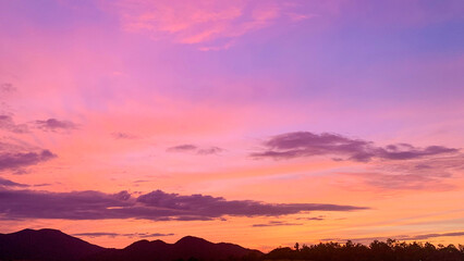 夕焼けに染まる川内峠ドライブ