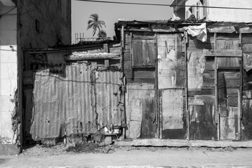 cabane dans la vieille ville coloniale de Saint Louis du Sénégal en Afrique de l'Ouest