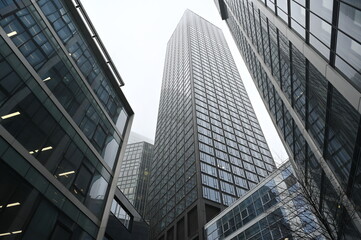 Fototapeta premium Hochhaus in Frankfurt