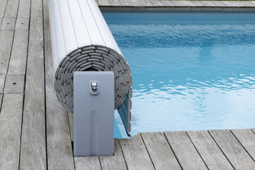 Volet roulant de protection pour piscine