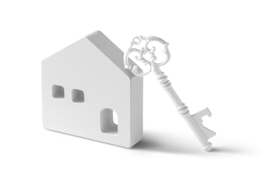 白い家の模型と鍵。マイホーム、借家、ホームセキュリティなどのコンセプト