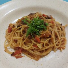 spaghetti with tomato sauce