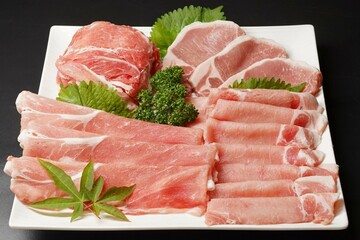 豚肉盛り合わせ　切落し・ロース・肩ロース・トンテキ