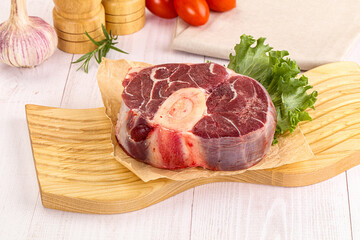 Raw beef ossobuco for roast