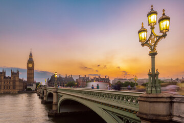 Fototapeta premium Scenic View Of Big Ben and Westminster Bridge at Sunset