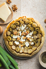 tarte tatin salée aux poireaux parmesan et noix fait maison