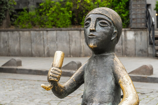 Georgia, Tbilisi, Aipril 2022 - Tamada Statue in old town