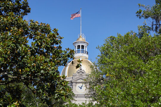 USA, Georgia, Savannah, Golden dome and American flag on top of city hall