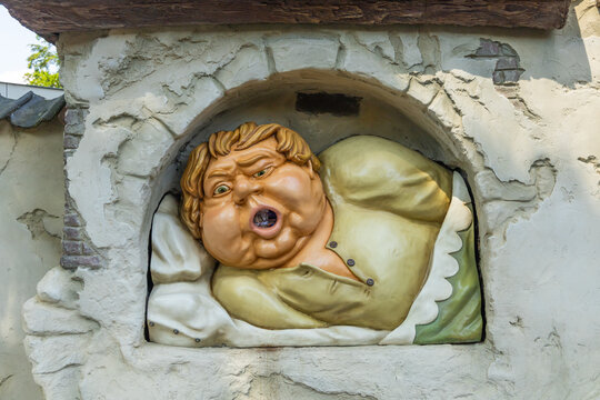 Efteling theme park, Holle Bolle Gijs waste bin. Kaatsheuvel, the Netherlands. 24 June 2024. 