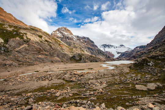 Argentina, Santa Cruz, El Chalten, Clouds above Electrico River and Marconi Glacier
