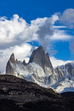 Argentina, Santa Cruz, El Chalten, Clouds above snow covered Mount Fitz Roy