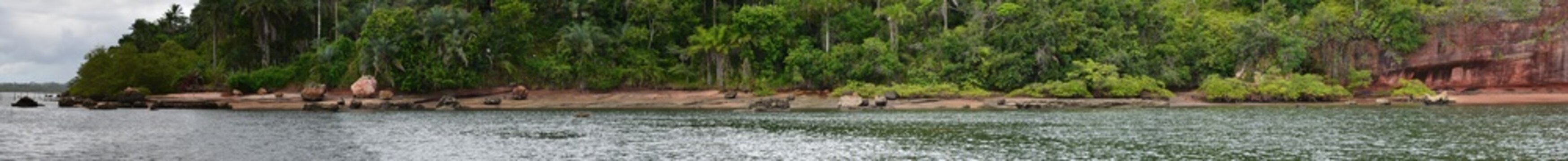 Landscape of the Paragua&ccedil;u River in the region between the municipalities of Maragogipe and Saubara. Region at the mouth of the Paragua&ccedil;u River, which flows into the Ba&iacute;a de Todos os Santos - Bahia
