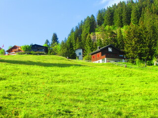 Obraz premium house in the mountains of switzerland, europe