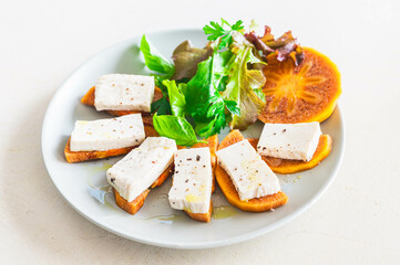 柿と豆腐チーズのカプレーゼ風