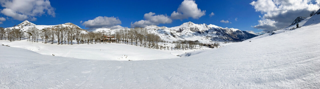 paisaje monta&ntilde;oso nevado pa&iacute;s vasco urbia aizkorri panor&aacute;mica IMG_9432-as24