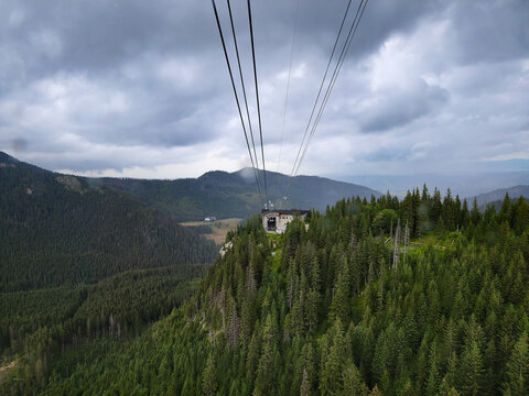cable car in the mountains
