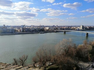 Obraz premium city and river
