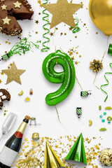  Numero 9 con stelle, coriandoli, coriandoli, champagne.