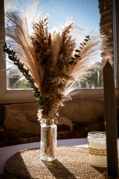 Fleurs s&eacute;ch&eacute;es, pampas, d&eacute;coration