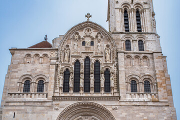Fototapeta premium Exterior view of the Basilica of Vézelay in Burgundy, France