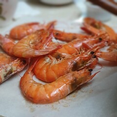 오븐에 구운 새우 구이