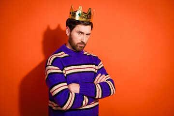 Photo portrait of nice young male arrogant king crossed hands wear trendy striped violet outfit...