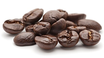 Obraz premium Detailed close-up of roasted coffee beans isolated on a white background highlighting their smooth surface and rich brown color ideal for gourmet coffee branding and coffee shops