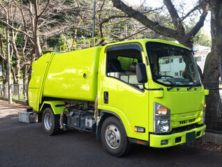 ごみ収集用のパッカー車