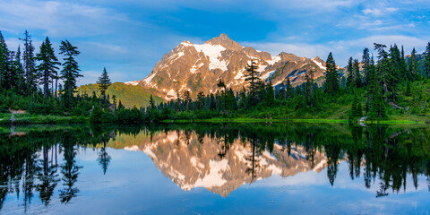 North Cascades National Park Picture Lake View Point Mt Braker Shuksan Seattle Washington State