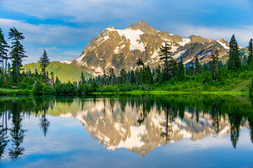 North Cascades National Park Picture Lake View Point Mt Braker Shuksan Seattle Washington State