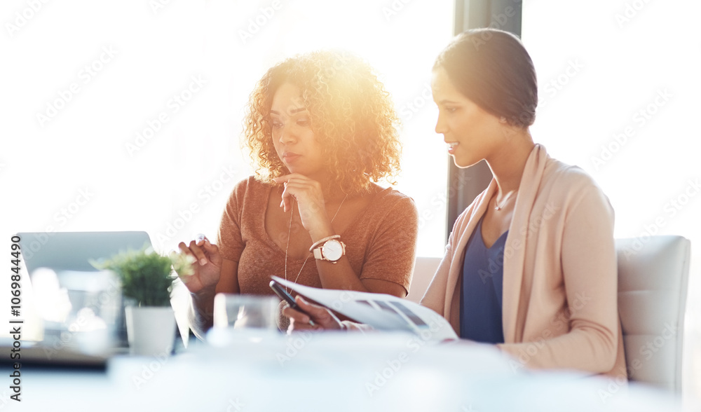 Leinwandbilder business women, document and laptop with management meeting and seo research for content creation up