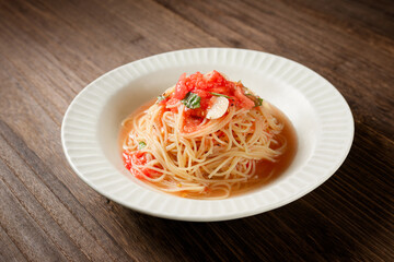 トマトとツナの冷製パスタ