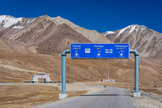 Khunjerab pass, Hunza Nagar, Gilgit-Baltistan, Pakistan - 09 22 2024 : Landscape view of border between Pakistan and China on Karakoram Highway with road sign