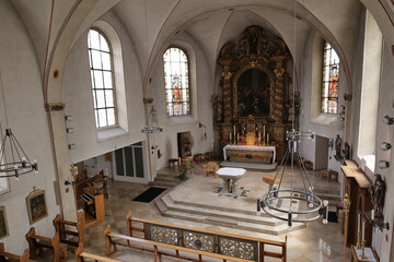 Blick in St. Antonius Kirche im Zentrum von Bad Wünnenberg in Nordrhein-Westfalen	