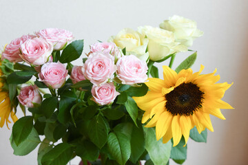 薔薇とひまわり