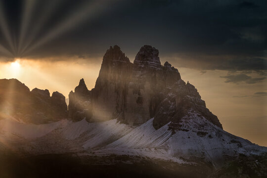 Drei Zinnen zum Sonnenaufgang / Tre Mime di lavadero at Sunrise