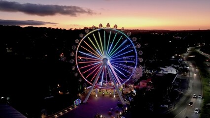 Stunning Ferris Wheel At Canela In Rio Grande Do Sul Brazil. Illuminated Ferris Wheel. Landmark Building. Sunset Scenery. Canela Brazil. Stunning Ferris Wheel At Canela In Rio Grande Do Sul Brazil. 