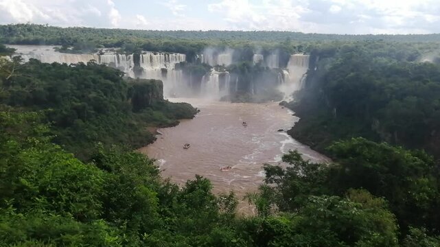 El lado brasile&ntilde;o de las Cataratas de Iguaz&uacute;
