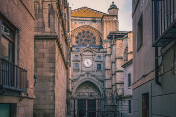 Extérieur de la cathédrale gothique de Tolède