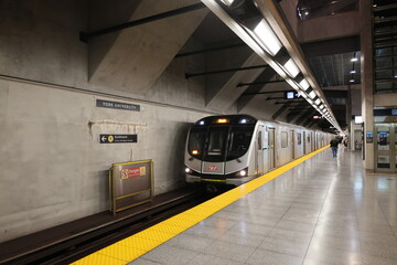 Naklejka premium Toronto, Canada - Subway train entering York University station